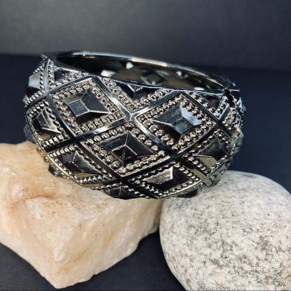 Silver Bangle bracelet Beautiful Statement piece to add to your collection